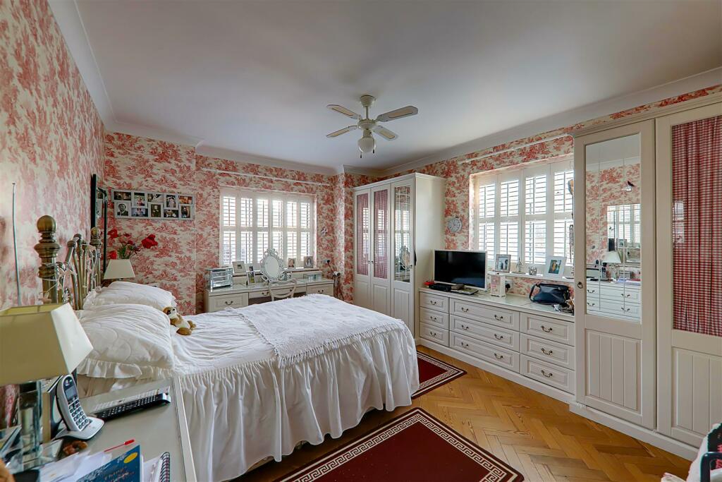 Additional property image - Wallace Avenue, Worthing