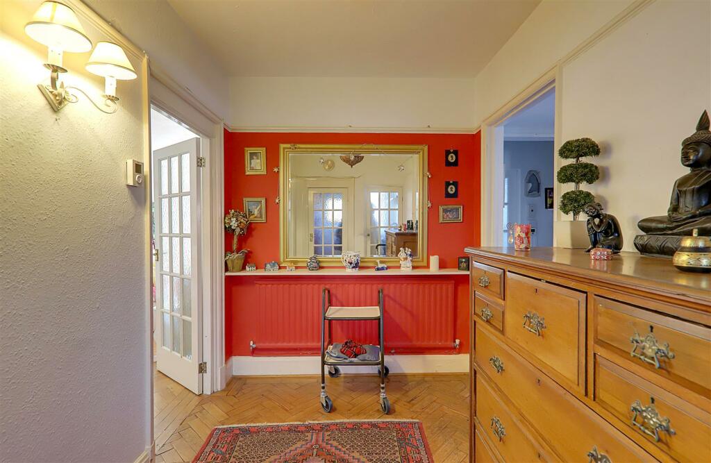 Additional property image - Wallace Avenue, Worthing