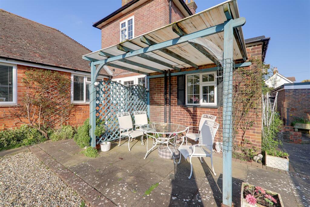 Additional property image - Wallace Avenue, Worthing