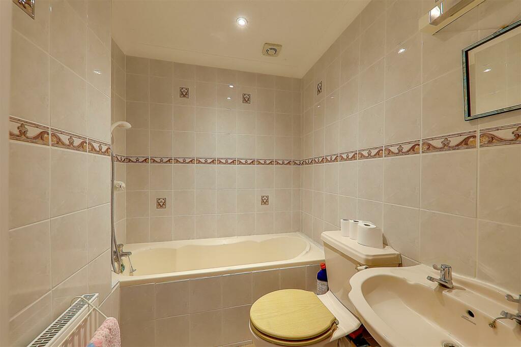 Additional property image - South Avenue, Goring-By-Sea, Worthing
