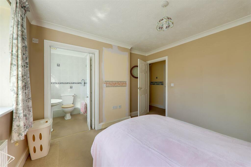 Additional property image - South Avenue, Goring-By-Sea, Worthing