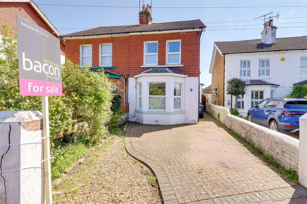 4 bedroom semi-detached house for sale in The Drive, Worthing, BN11