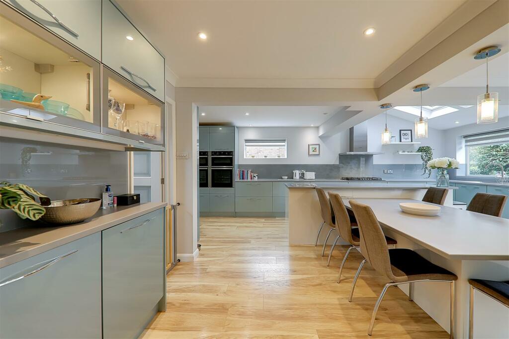 Additional property image - Durrington Hill, Worthing