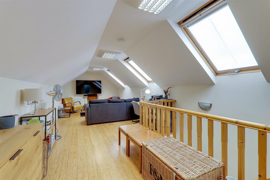 Additional property image - Durrington Hill, Worthing
