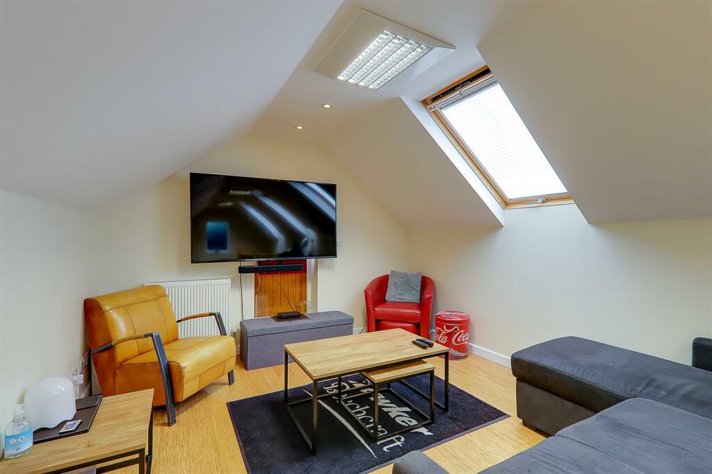 Additional property image - Durrington Hill, Worthing