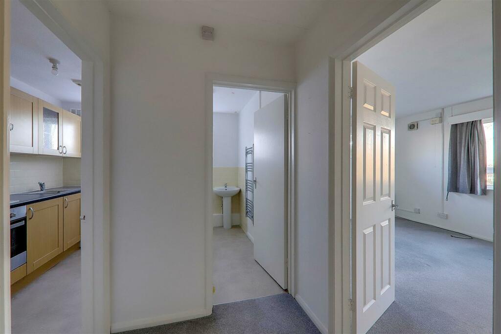 Additional image 6 of Clive Court, Clive Avenue, Goring-By-Sea, Worthing