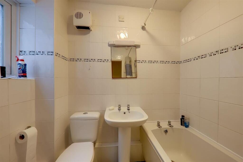 Additional property image - Hertford Road, Worthing, BN11