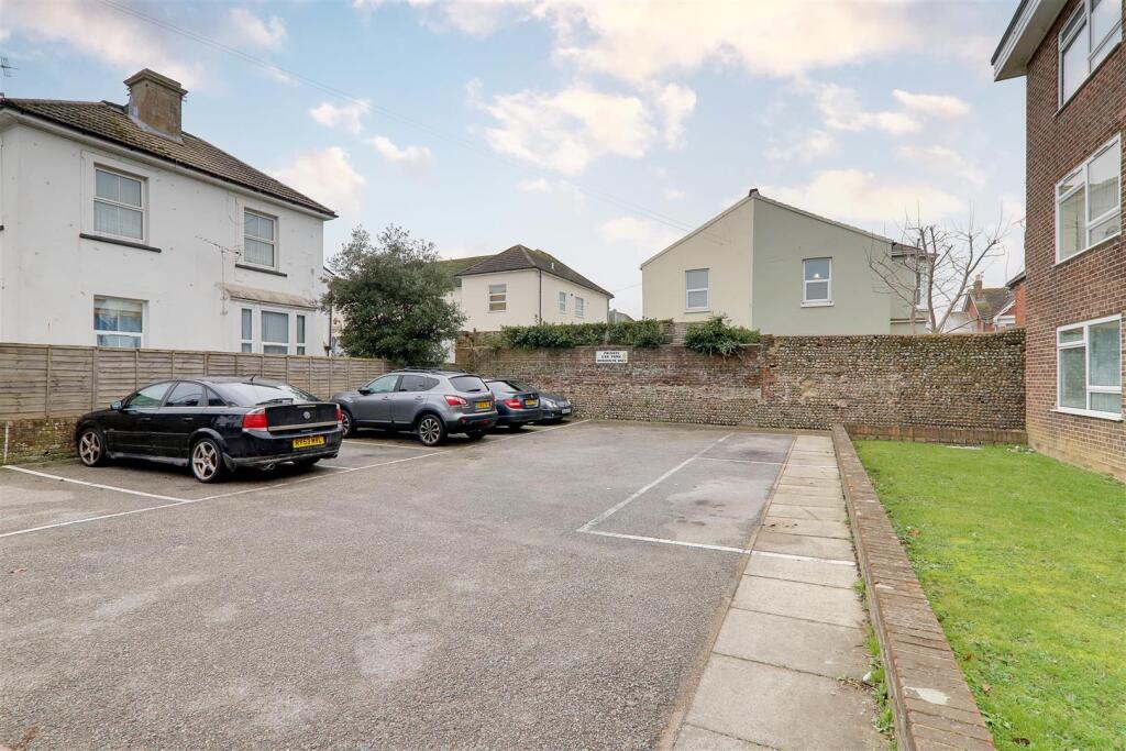 Additional property image - Hertford Road, Worthing, BN11