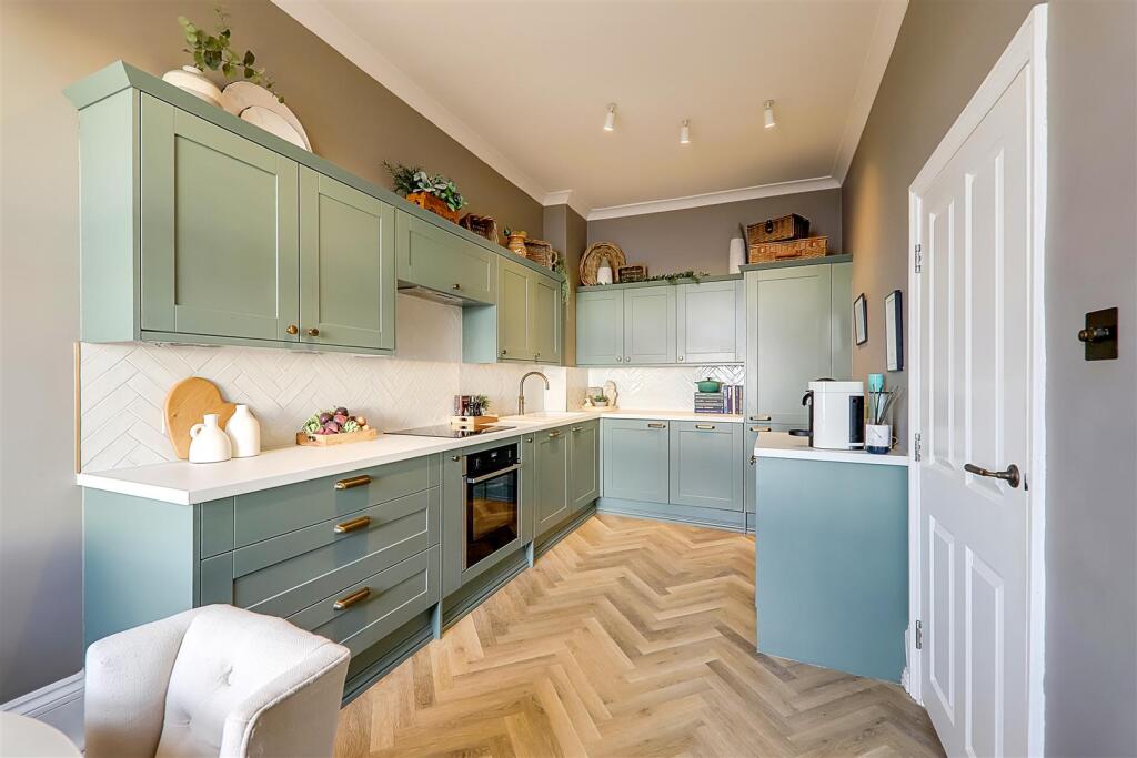 Additional property image - Heene Terrace, Worthing