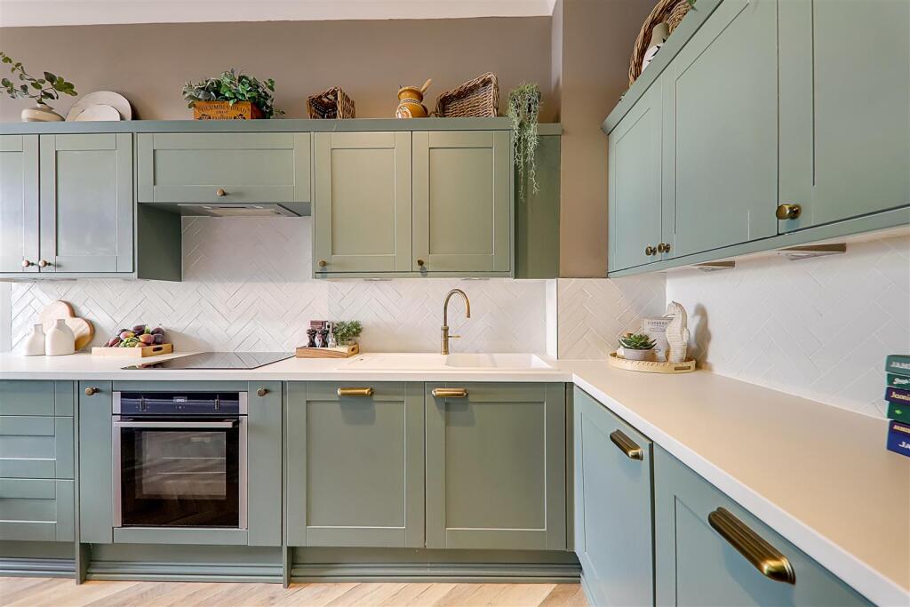 Additional property image - Heene Terrace, Worthing