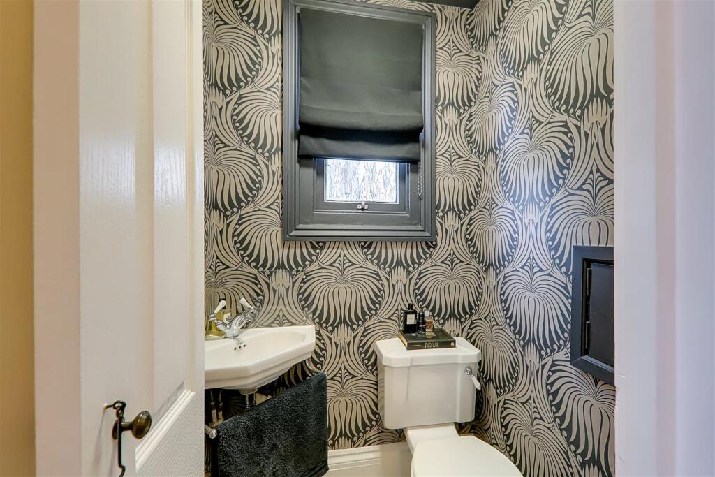 Additional property image - Heene Terrace, Worthing
