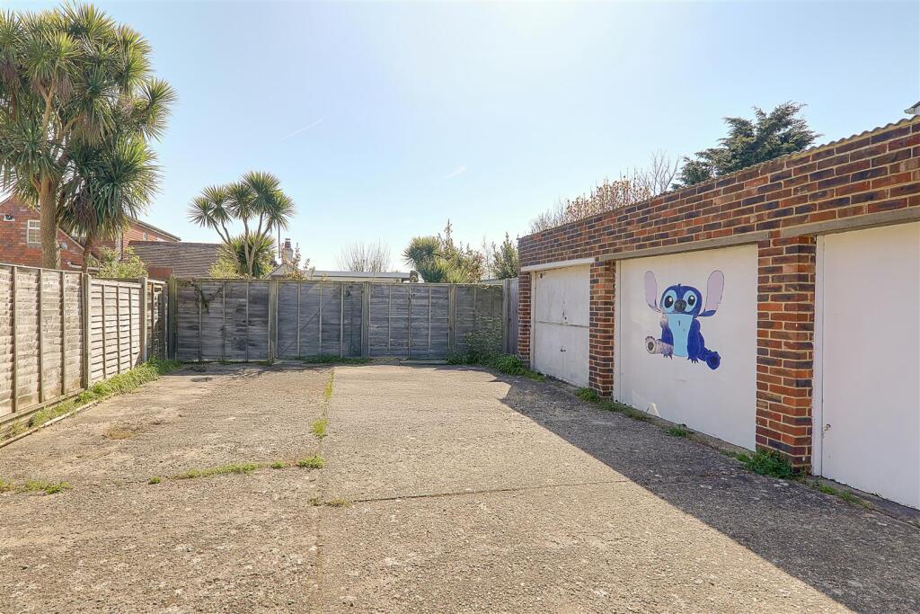 Additional image 13 of Barn Close, Worthing