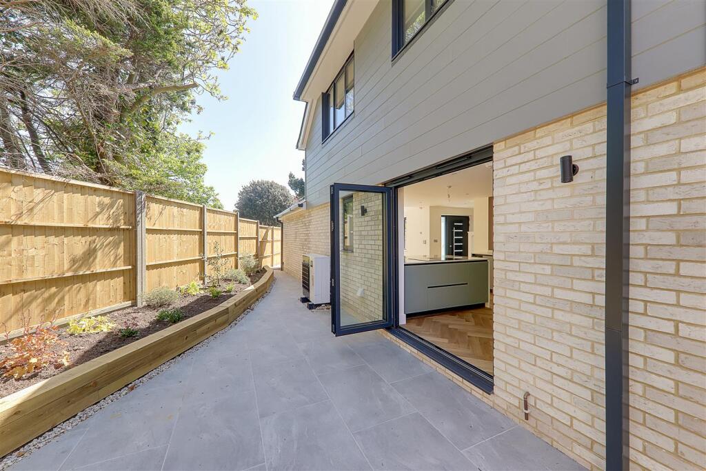 Additional image 21 of Sea Lane, Ferring, Worthing