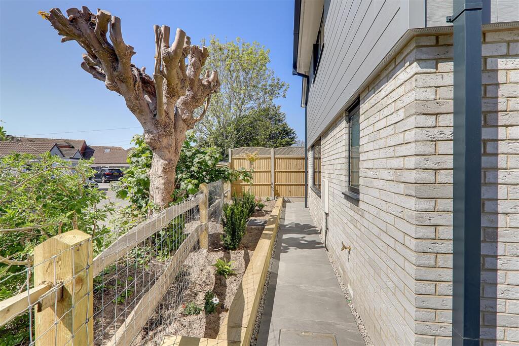 Additional image 23 of Sea Lane, Ferring, Worthing