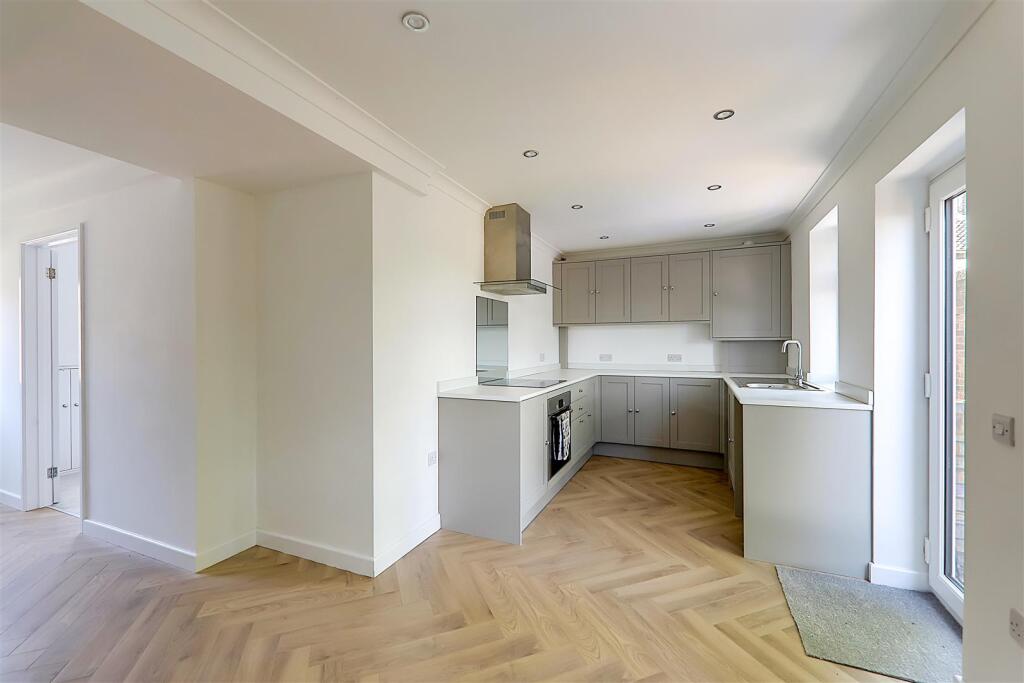 Additional image 3 of Barrington Close, Goring-By-Sea, Worthing