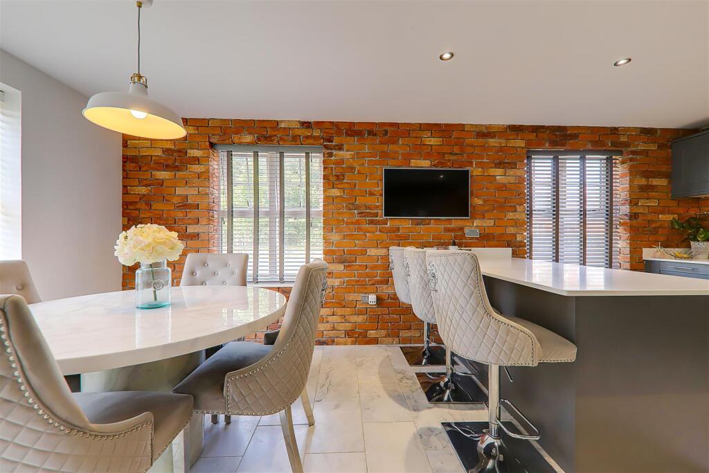 Additional image 4 of Gladiolus Grove, Worthing