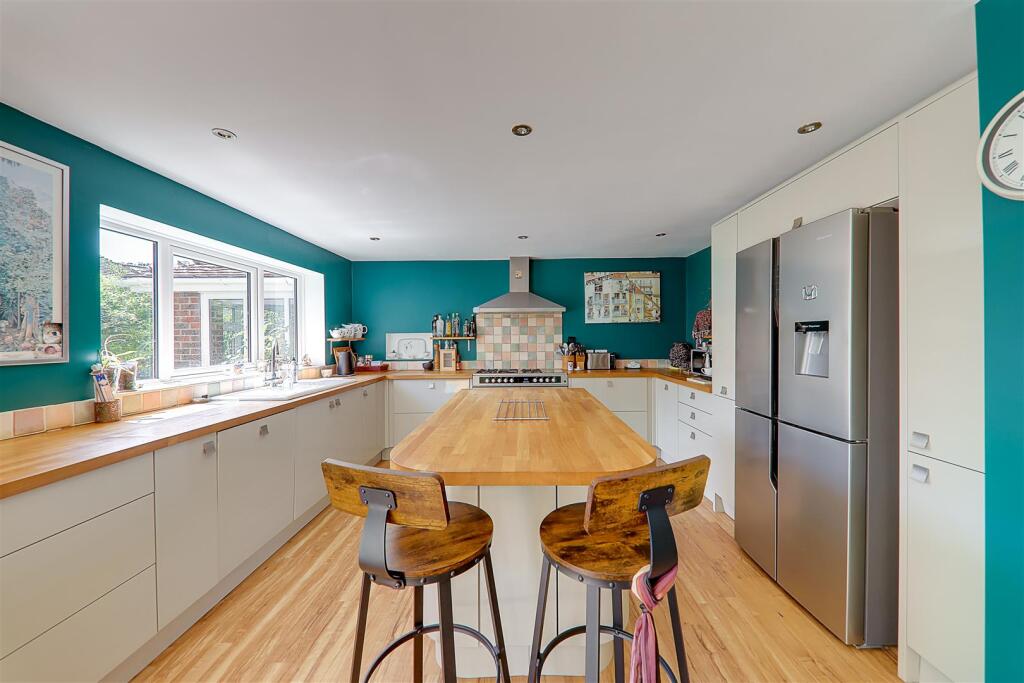 Additional image 3 of 9 Greyfriars Close, Worthing