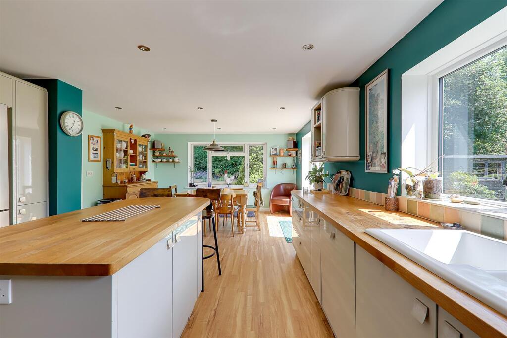 Additional image 4 of 9 Greyfriars Close, Worthing