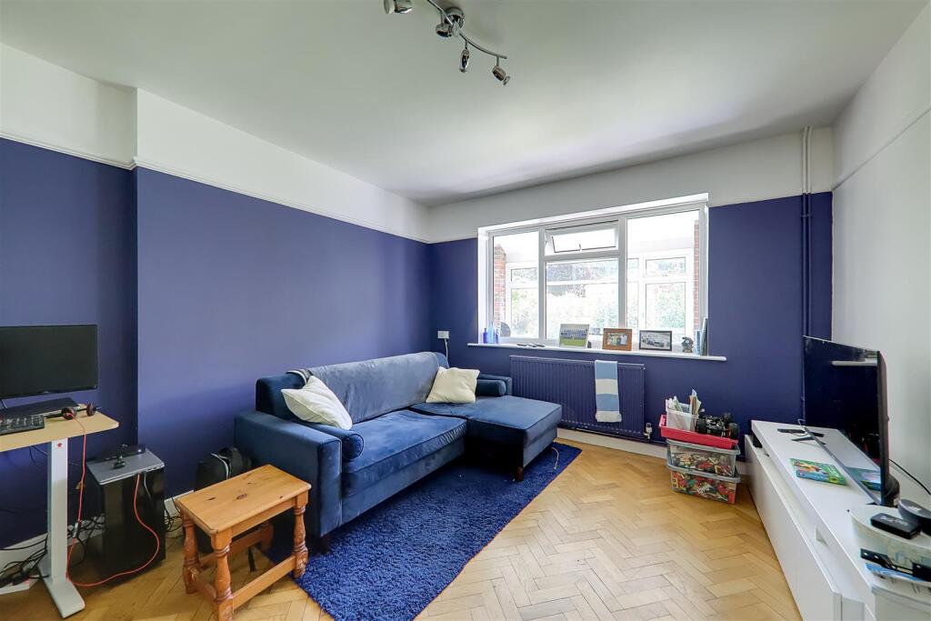 Additional image 7 of 9 Greyfriars Close, Worthing