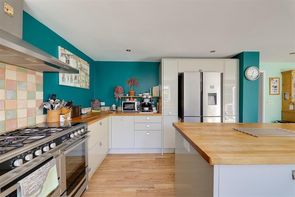 Additional image 28 of 9 Greyfriars Close, Worthing