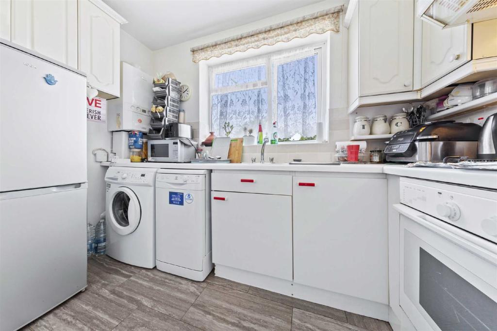 1 bedroom apartment for sale in Regents Court, Linden Avenue, Kettering