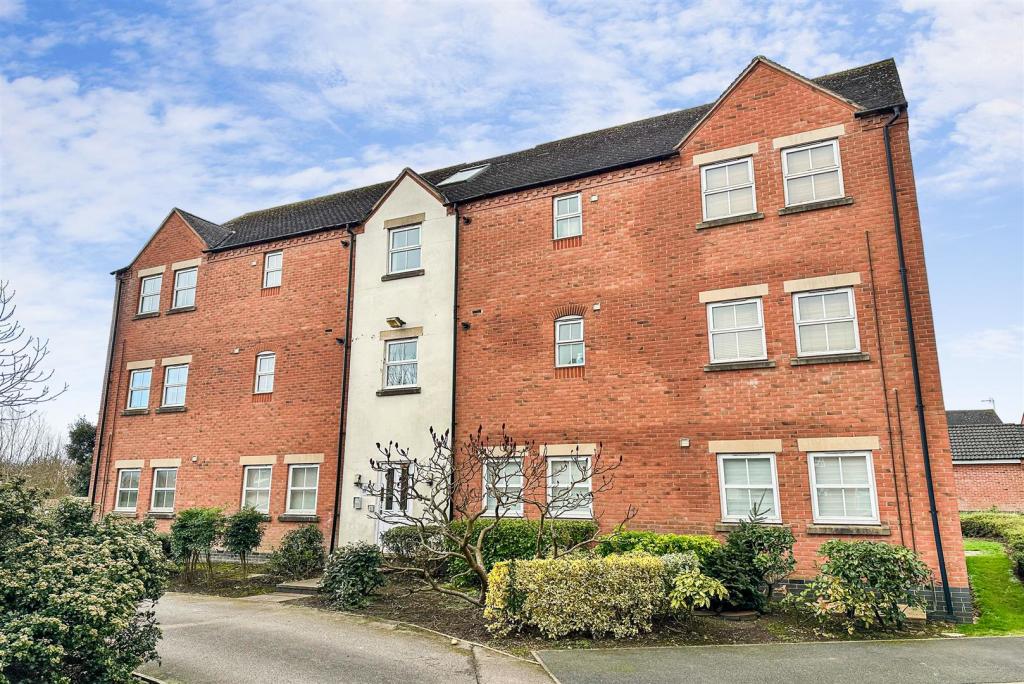 2 bedroom apartment for sale in Burdock Way, Desborough, NN14