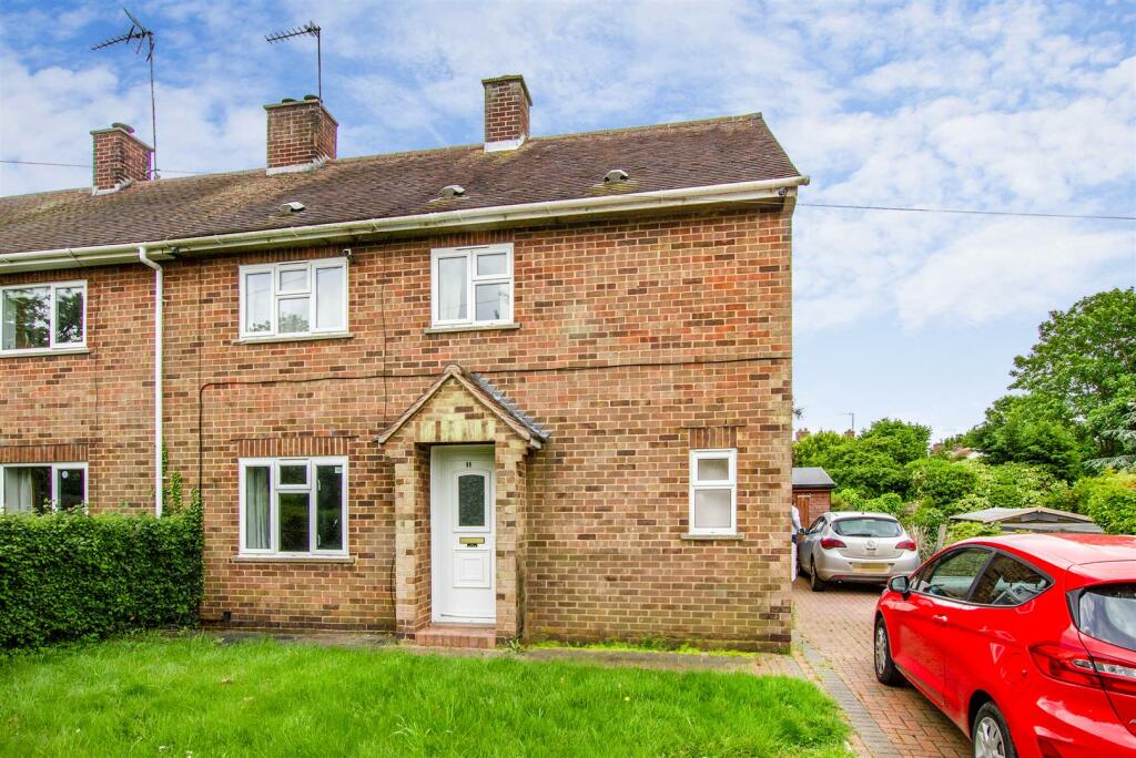 3 bedroom semidetached house for sale in Orlingbury Road, Little