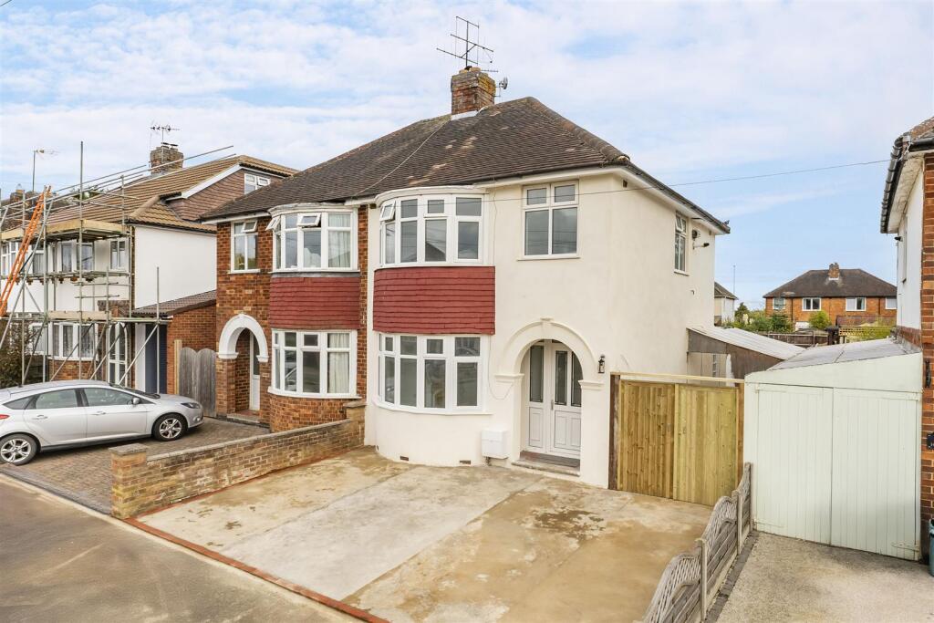 Main image of property: Hillcrest Avenue, Kettering