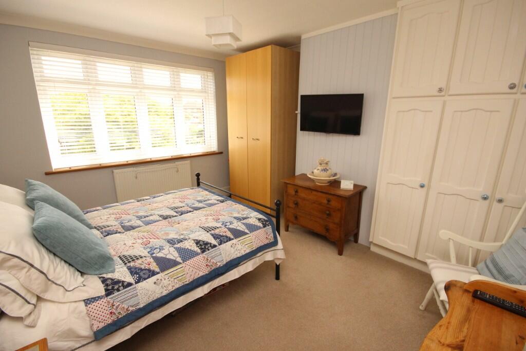 4 bedroom semidetached house for sale in Allington Way, Allington
