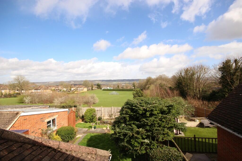 3 bedroom semidetached bungalow for sale in Sterling Avenue, Allington