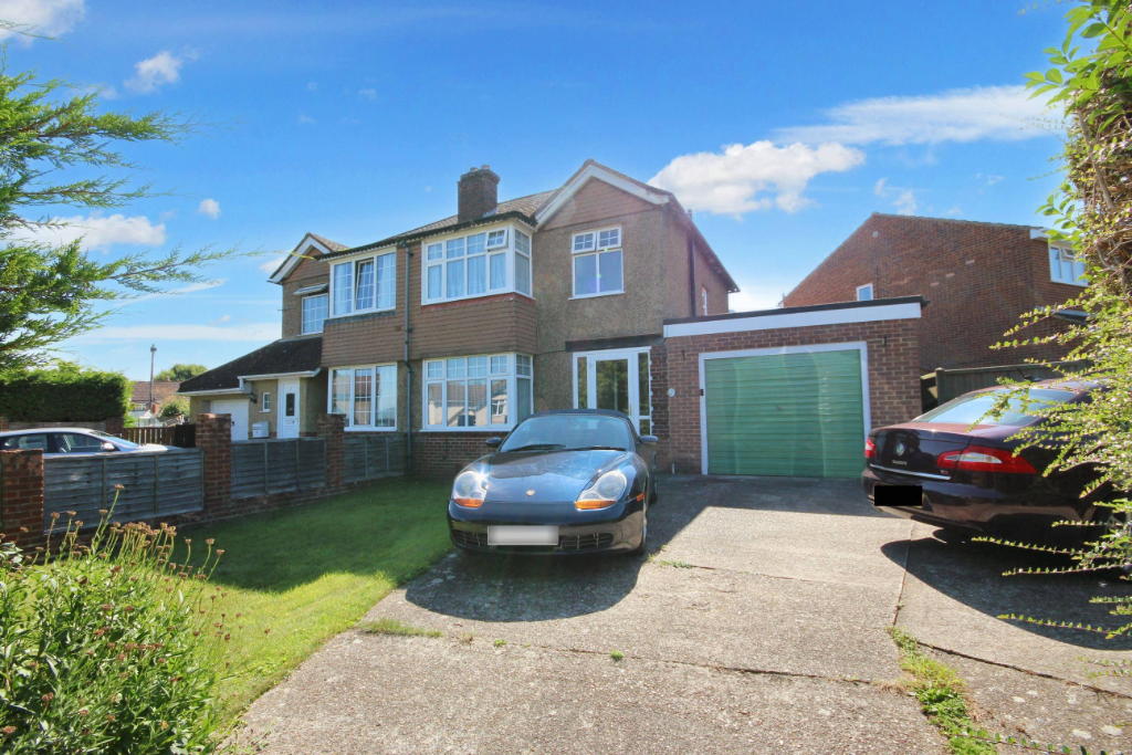 3 bedroom semidetached house for sale in Sycamore Crescent, Allington