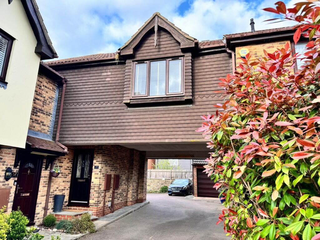 2 bedroom house for sale in Middle Mill Road, East Malling ME19