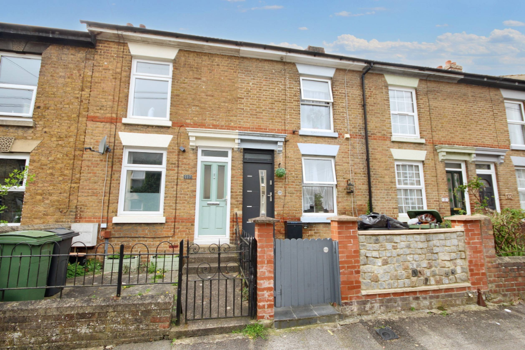 3 bedroom terraced house for sale in Bower Street, Maidstone ME16