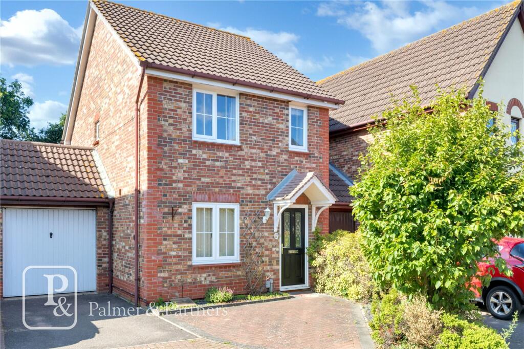 3 bedroom link detached house for sale in Lilian Impey Drive, Highwoods