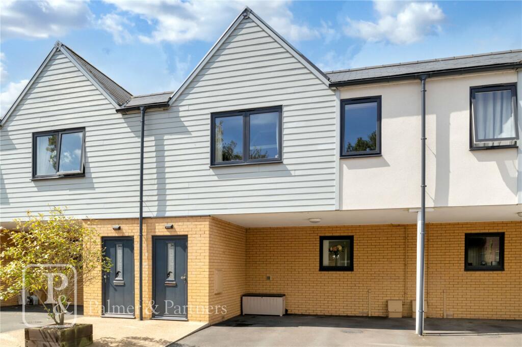 3 bedroom terraced house for sale in Point Chase, Marks Tey, Colchester