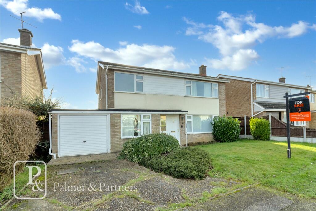 3 bedroom detached house for sale in Upland Drive, St Johns, Colchester