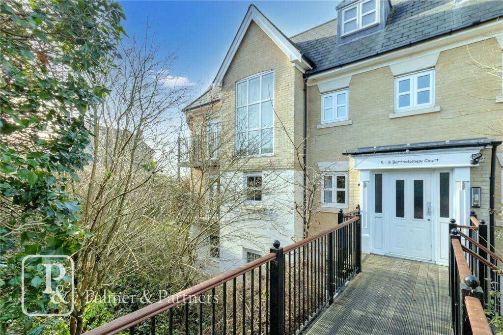 2 bedroom apartment for sale in Mile End Road, Colchester, Essex, CO4