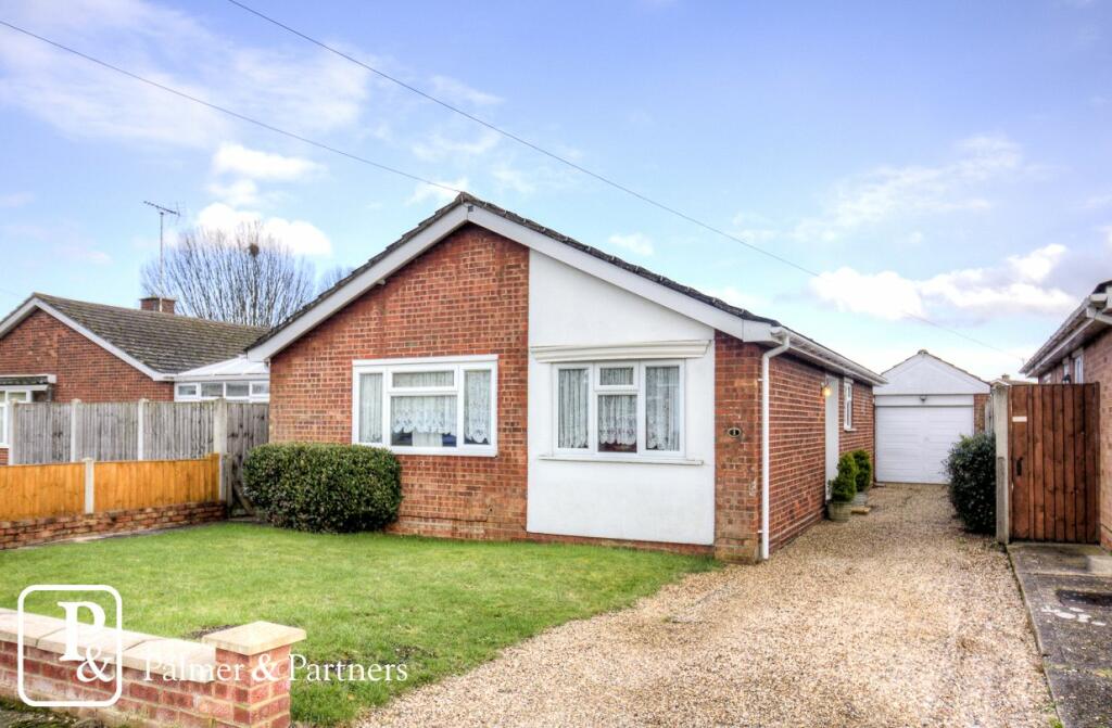 3 bedroom bungalow for sale in St. Lawrence Road, St Johns, Colchester, Essex, CO4