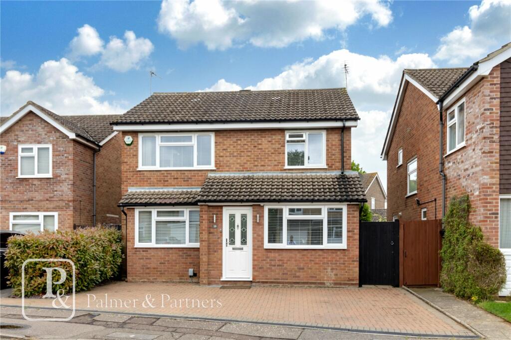 3 bedroom detached house for sale in Chaucer Way, Poets Corner, Colchester, Essex, CO3