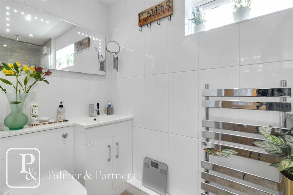 Additional property image - Broad Oaks Park, St Johns, Colchester, Essex, CO4