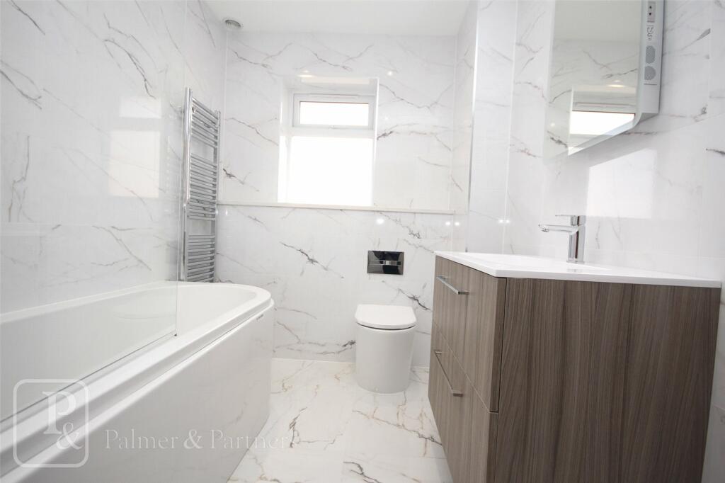 Additional property image - The Meadows, Betts Green Road, Little Clacton, Essex, CO16