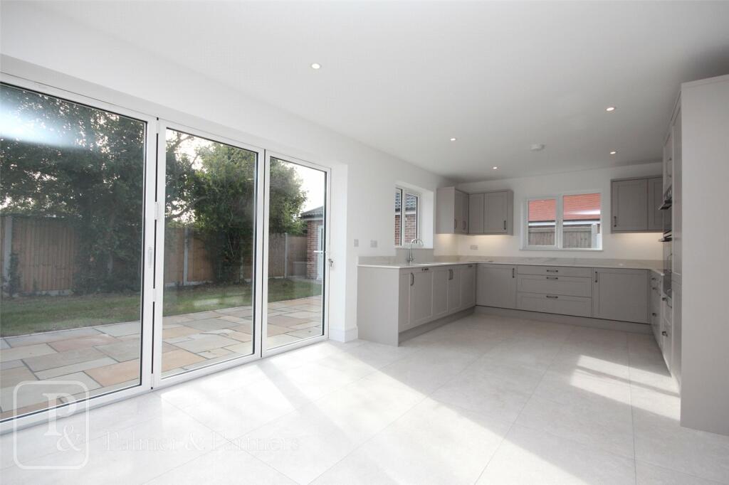 Additional property image - The Meadows, Betts Green Road, Little Clacton, Essex, CO16