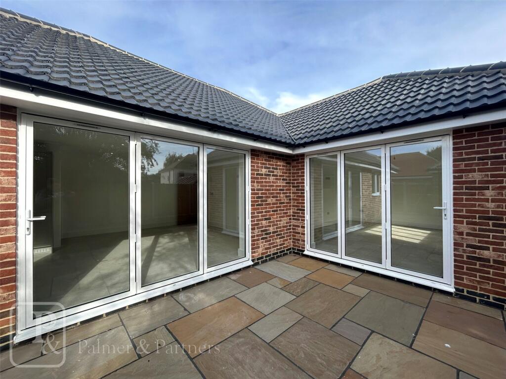 Additional property image - The Meadows, Betts Green Road, Little Clacton, Essex, CO16
