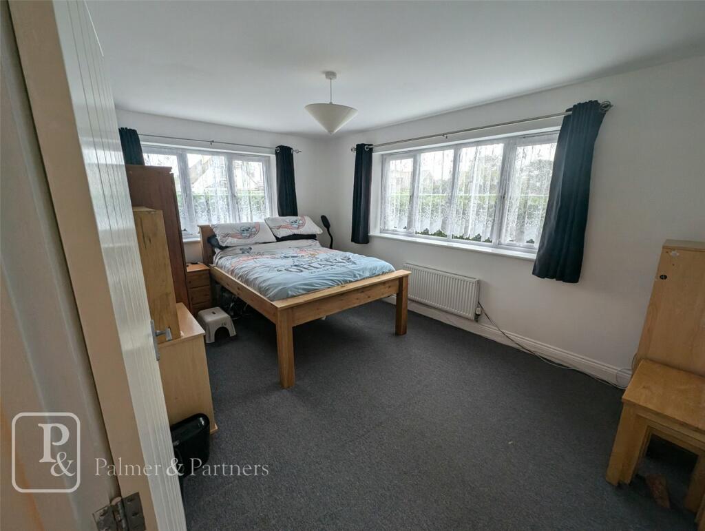 Additional property image - York Road, Clacton-on-Sea, Essex, CO15