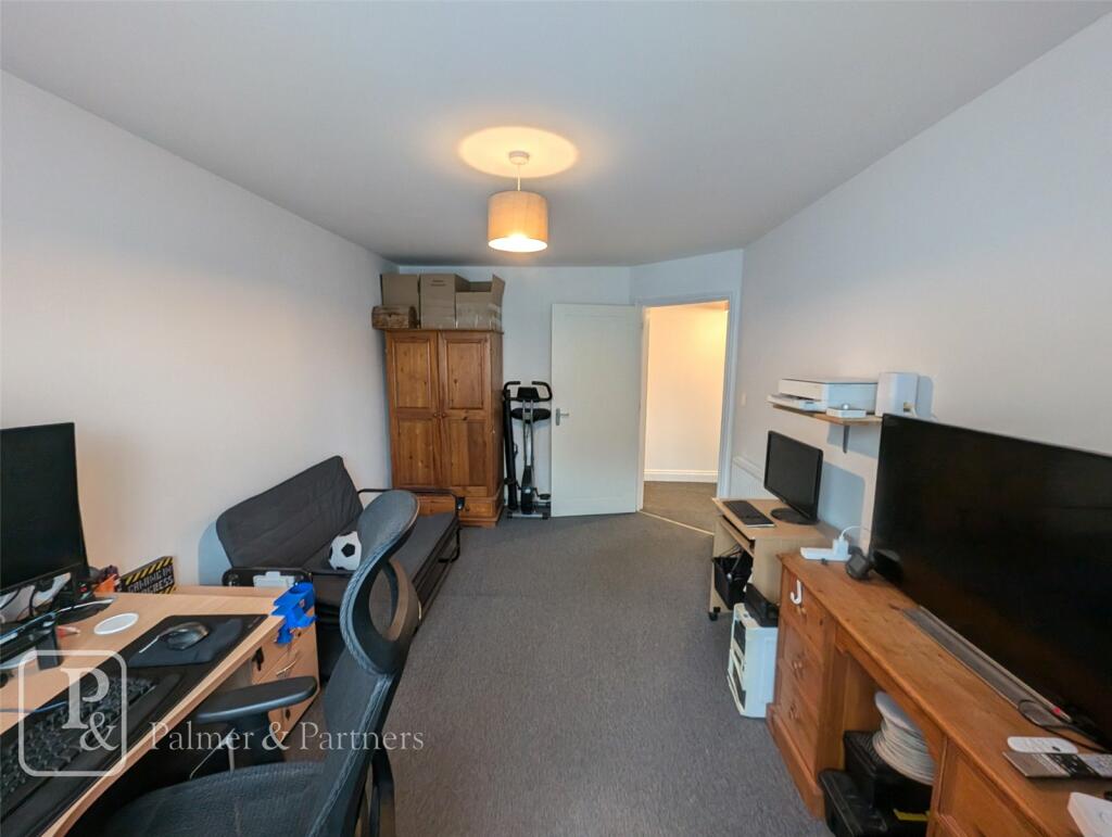 Additional property image - York Road, Clacton-on-Sea, Essex, CO15