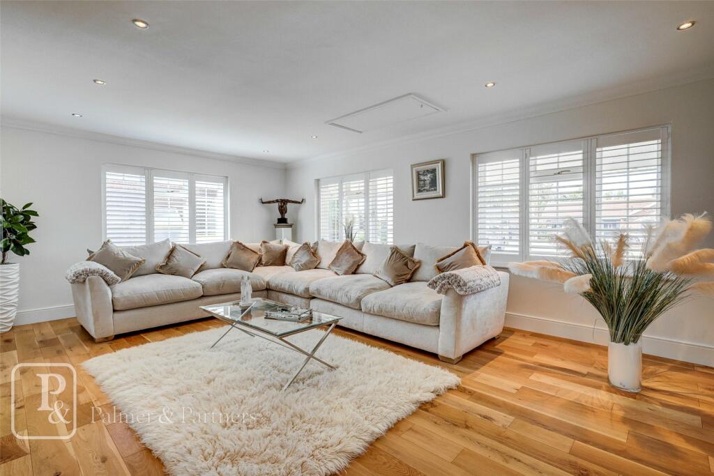 Additional property image - Dumont Avenue, St. Osyth, Clacton-on-Sea, Essex, CO16