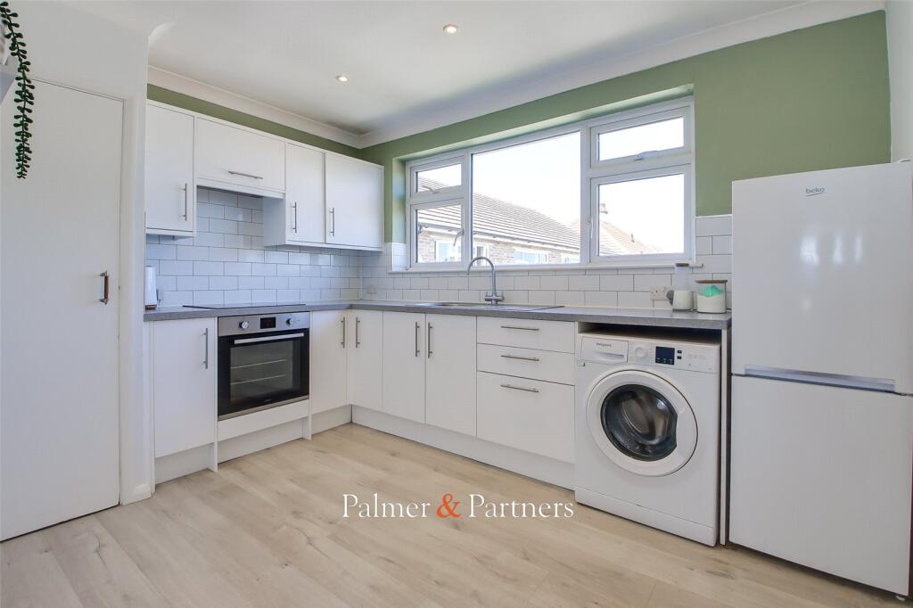 Additional property image - Salisbury Road, Holland-on-Sea, Clacton-on-Sea, Essex, CO15
