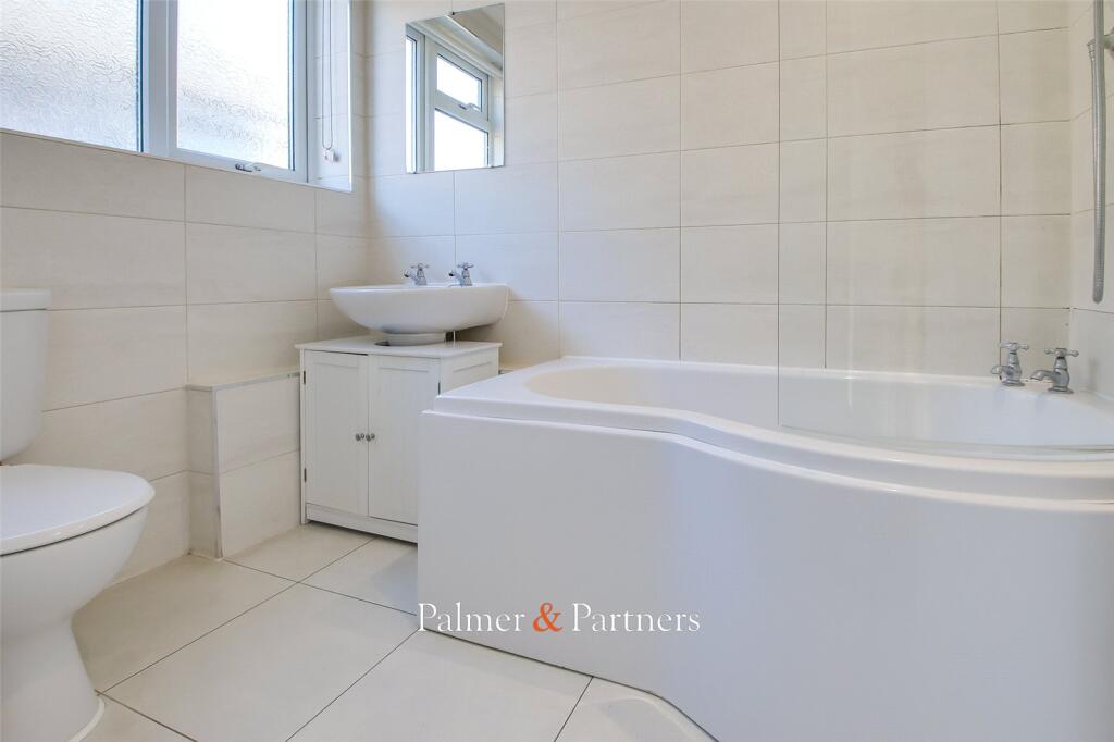 Additional property image - Salisbury Road, Holland-on-Sea, Clacton-on-Sea, Essex, CO15