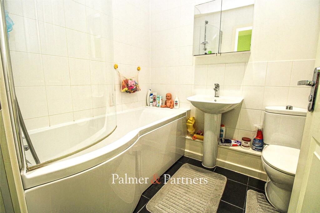 Additional property image - Port Lane, New Town, Colchester, Essex, CO1