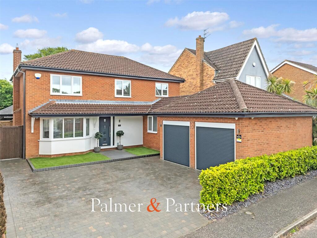 Main image of property: Raycliff Avenue, Clacton-on-Sea, Essex, CO15